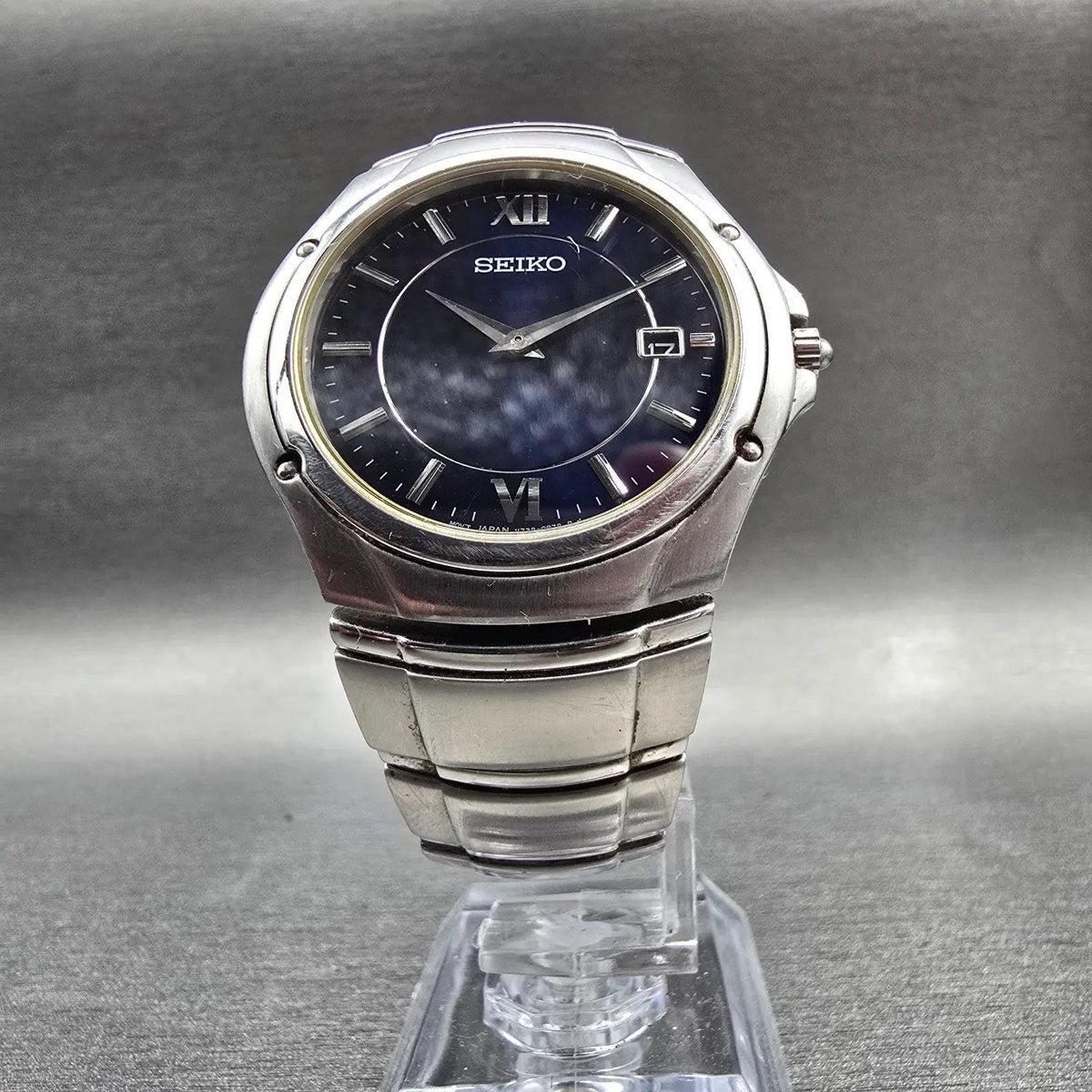 Seiko Watch Men 35mm Blue Dial Silver Tone Date Round V739-0B30 New Battery JP5