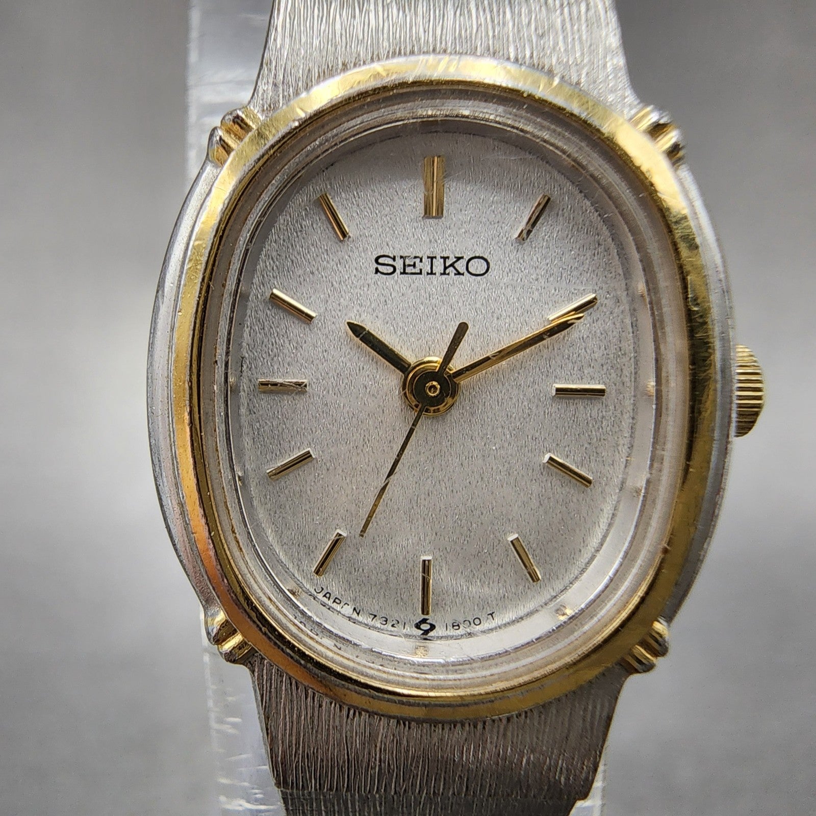 Seiko Watch Women 18mm White Dial Two Tone Oval 73216100 New Battery1