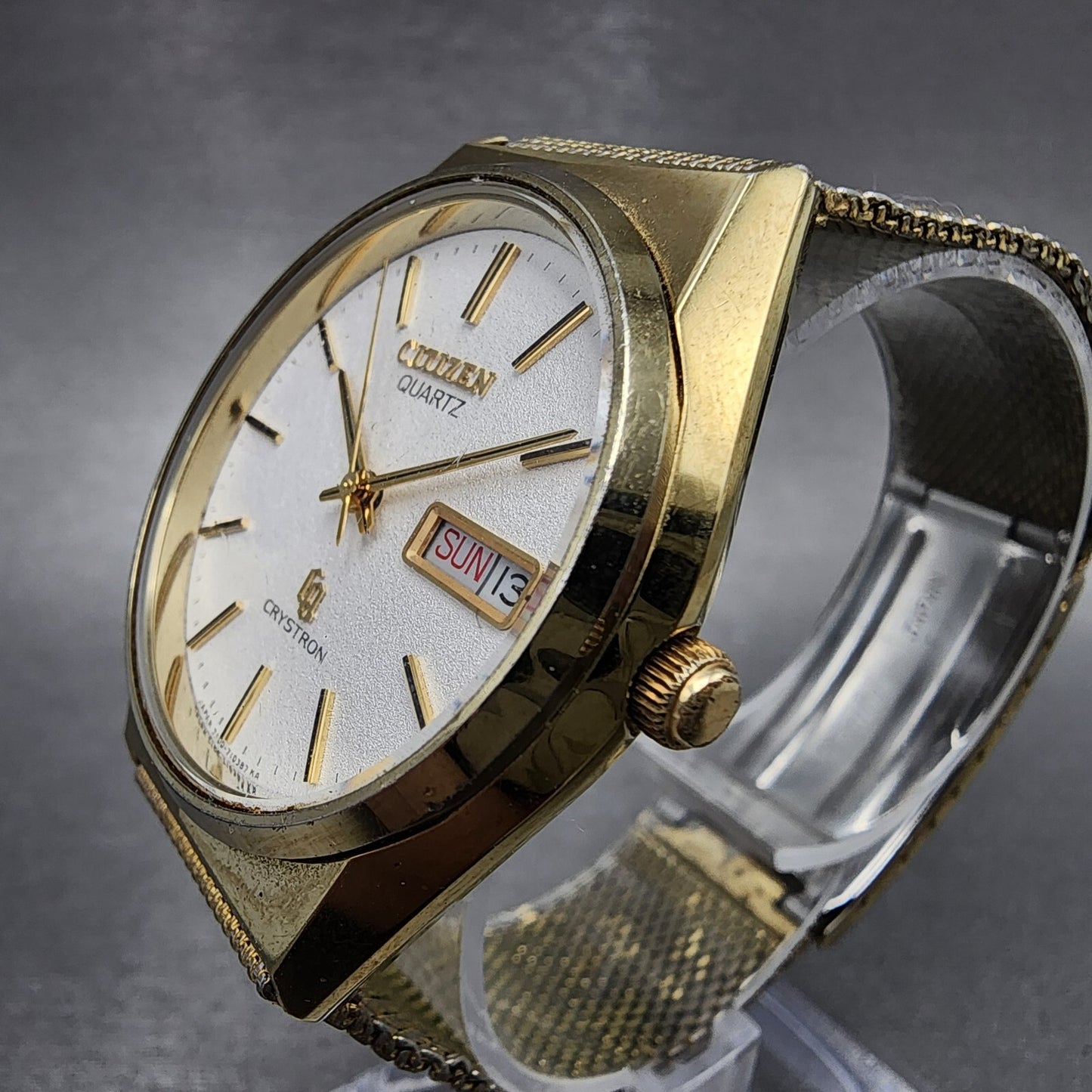 Citizen CQ Crystron Watch Men 34mm White Dial Gold Tone Daydate 4710240 PARTS3
