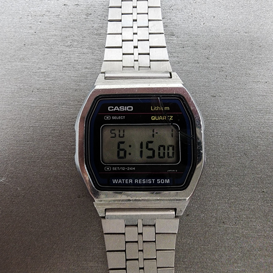 Casio W62 Watch Men 34mm Digital Silver Tone Octagon READ!! New Battery Vintage0