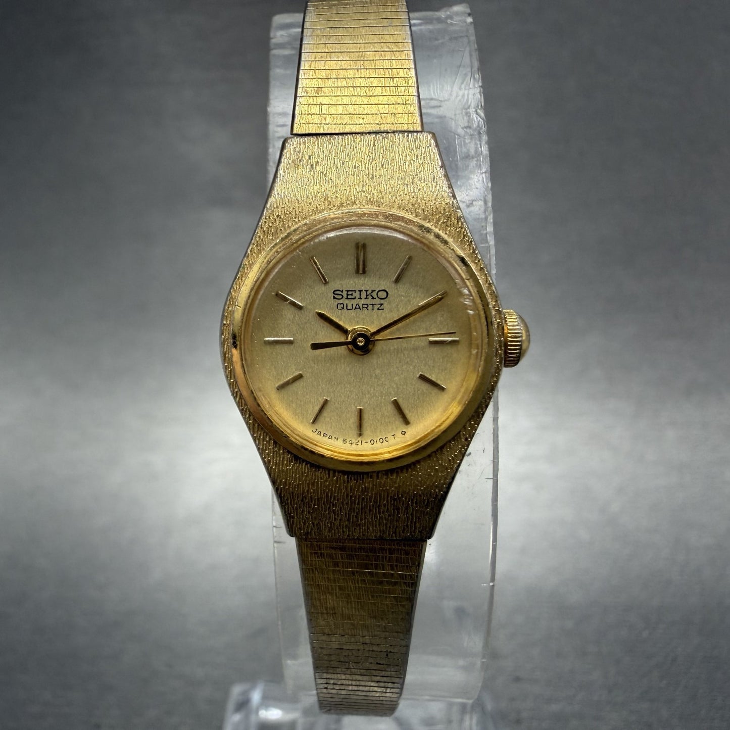 Seiko Watch Women 17mm Champagne Dial Gold Tone Round 5421-0039 New Battery XF0