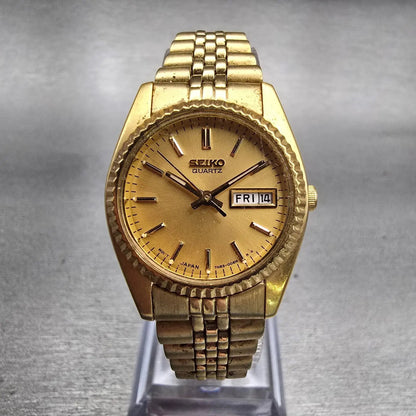 Seiko Watch Women 24mm Gold Dial Gold Tone Daydate Round 7N83-0041 New Battery0
