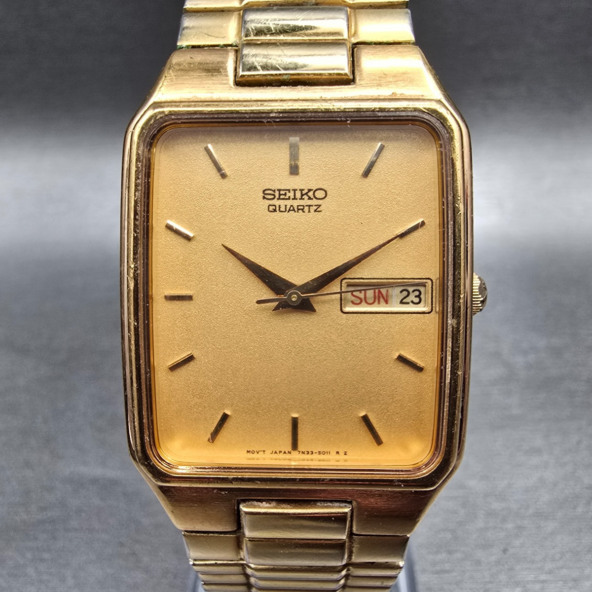 Seiko Watch Men 28mm Gold Dial Gold Tone Daydate Rectangle 7N33-5028 New Batt JP0