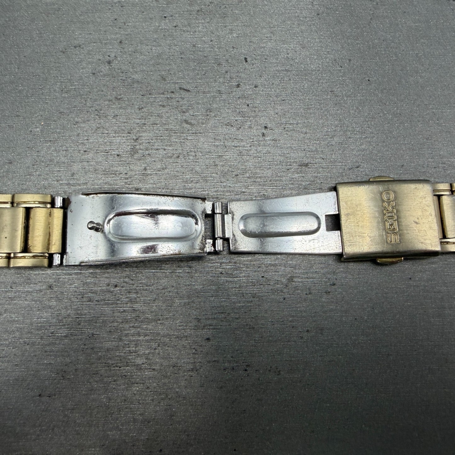 Seiko Bracelet 20mm Stainless Steel Gold Tone Tri Folding Clasp M03N-D-E Japan14