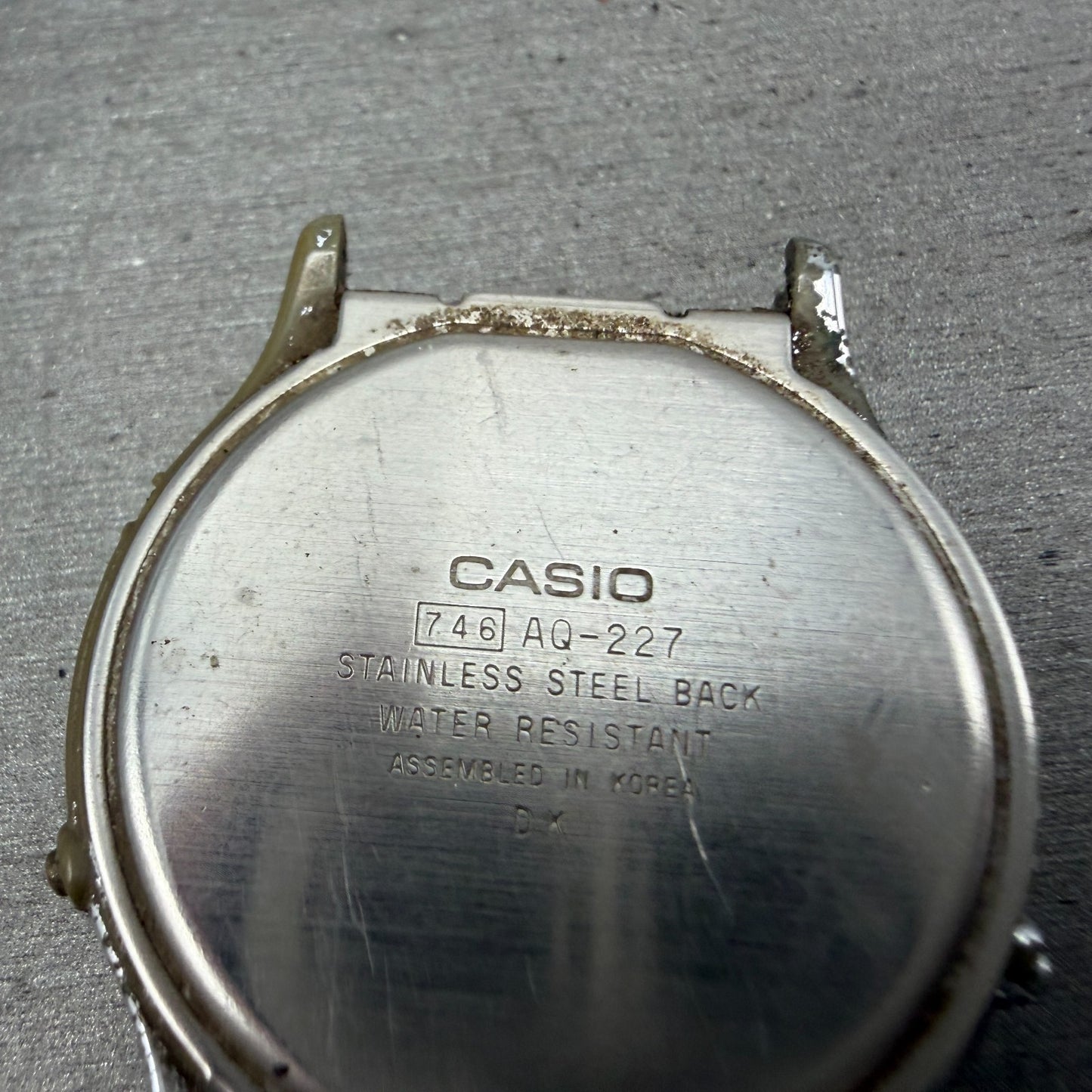 Casio AQ-227 Watch Unisex 35mm White Dial Silver Tone Analog Digital PARTS9