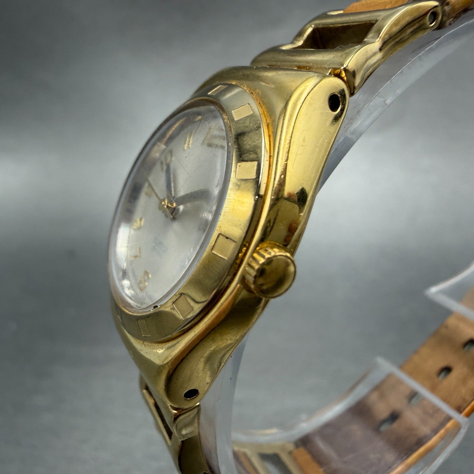Swatch Irony Watch Women 25mm Silver Dial Gold Tone Round New Battery2