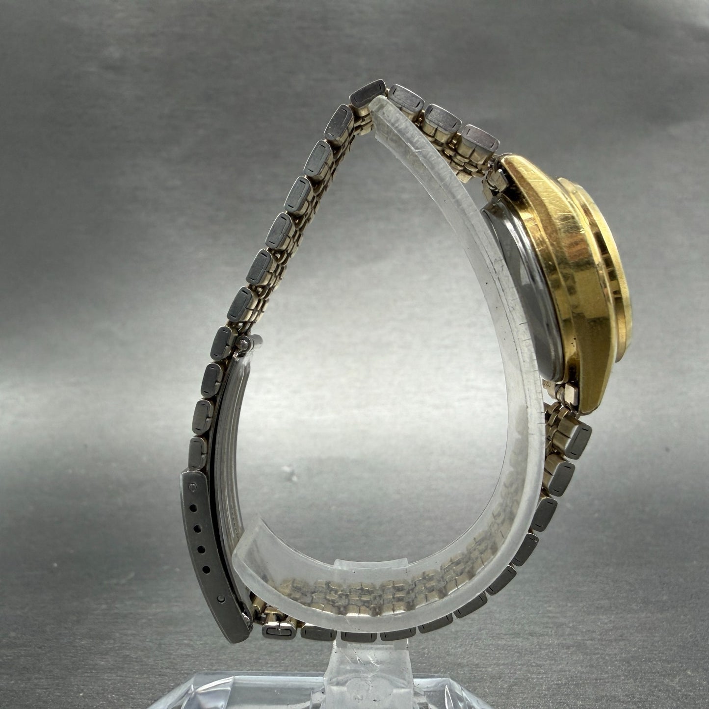 Seiko SQ Watch Women 25mm Champagne Dial Gold Tone Daydate Round New Battery8