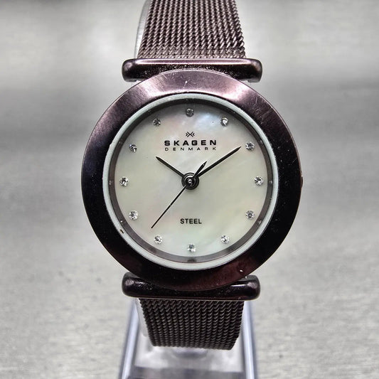 Skagen Watch Women 26mm MOP Dial Brown Tone Round Mesh Band 107SMMD New Batteryg0
