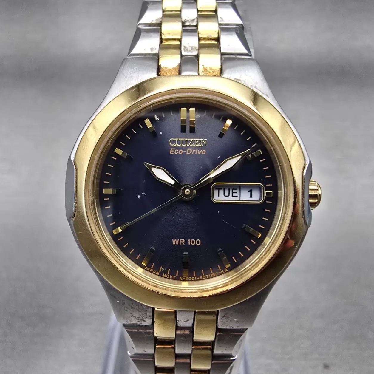 Citizen Eco-Drive Watch Women 27mm Blue Dial Two Tone Daydate E001-S044359 Works0