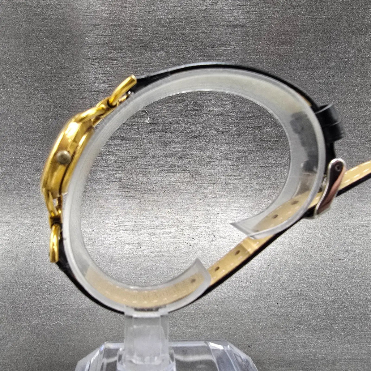 Gucci 6000L Watch Women 23mm Gold Dial Gold Plated Round New Battery VTG6