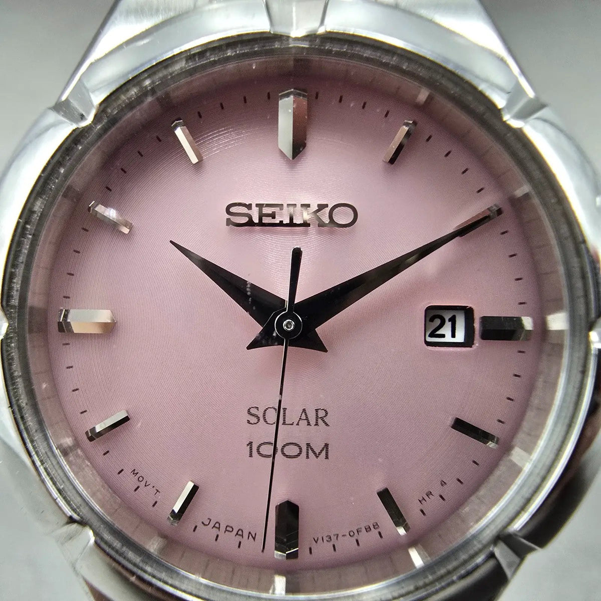Seiko Solar Watch Women 27mm Pink Dial Silver Date Round V137-0CH0 Runs1