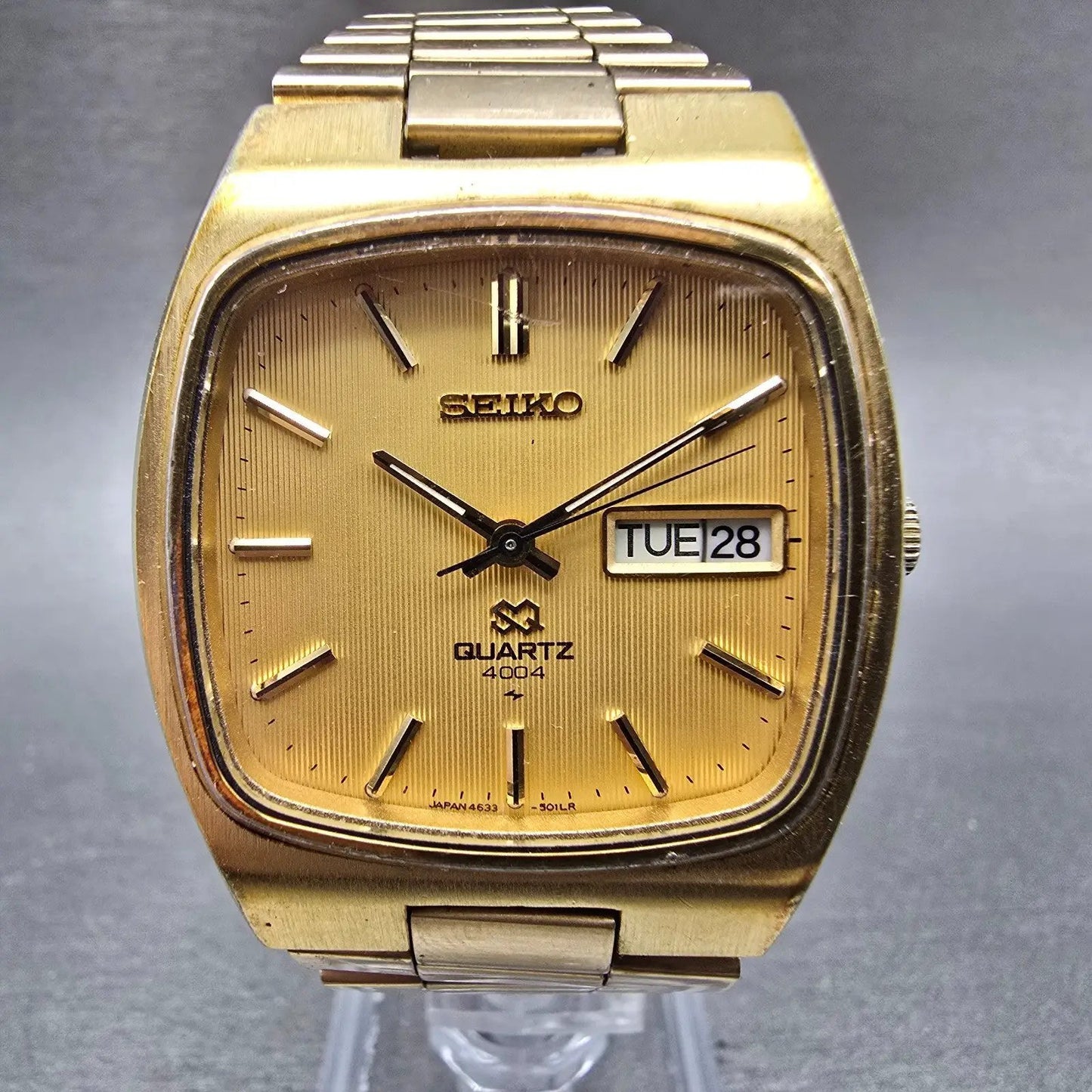 Seiko SQ Watch Men 36mm Champagne Dial Gold Tone Dydate 4633-5019 New Battery0