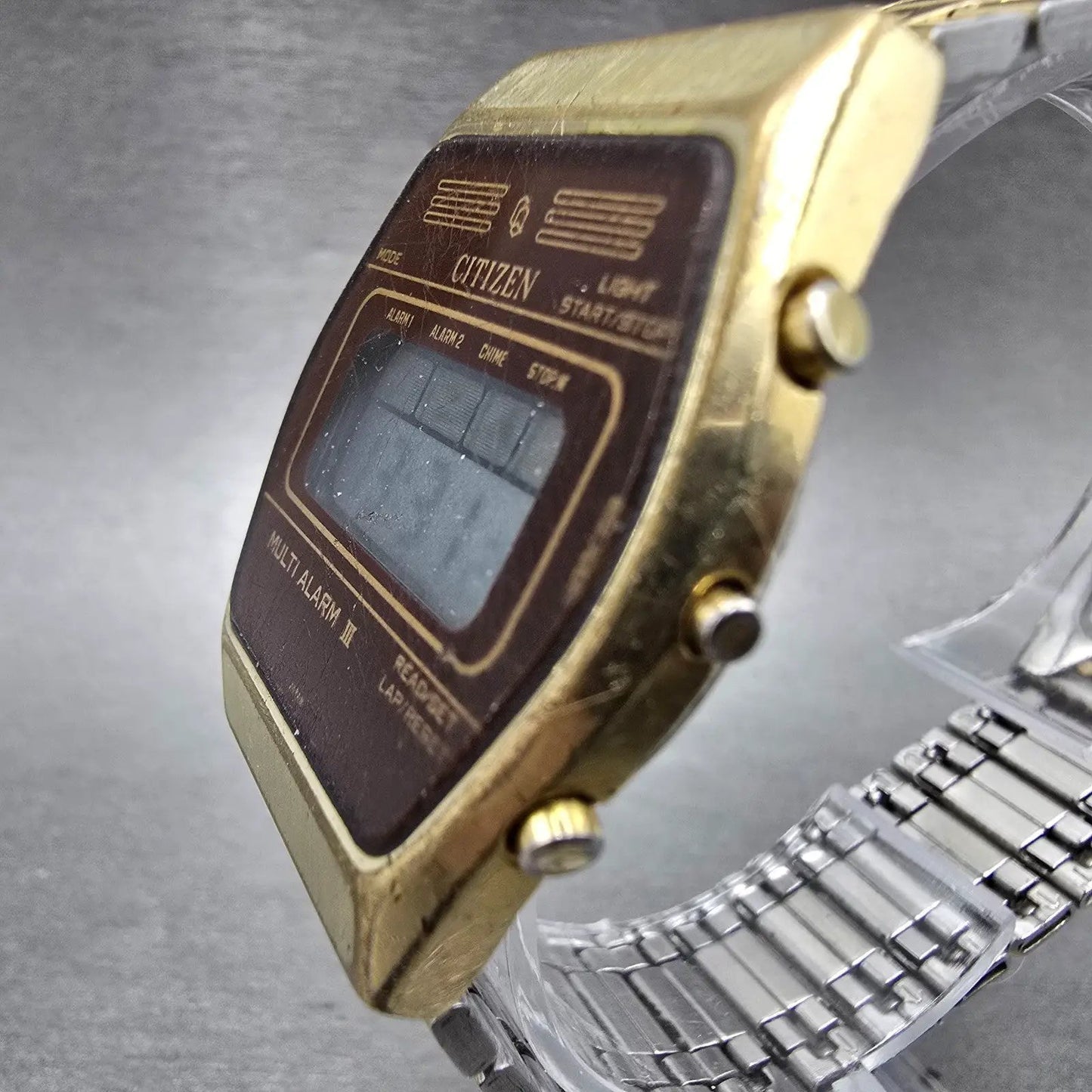 Citizen Watch Men 34mm Gold Digital Alarm Chronograph 4-098609 New Battery VTG2