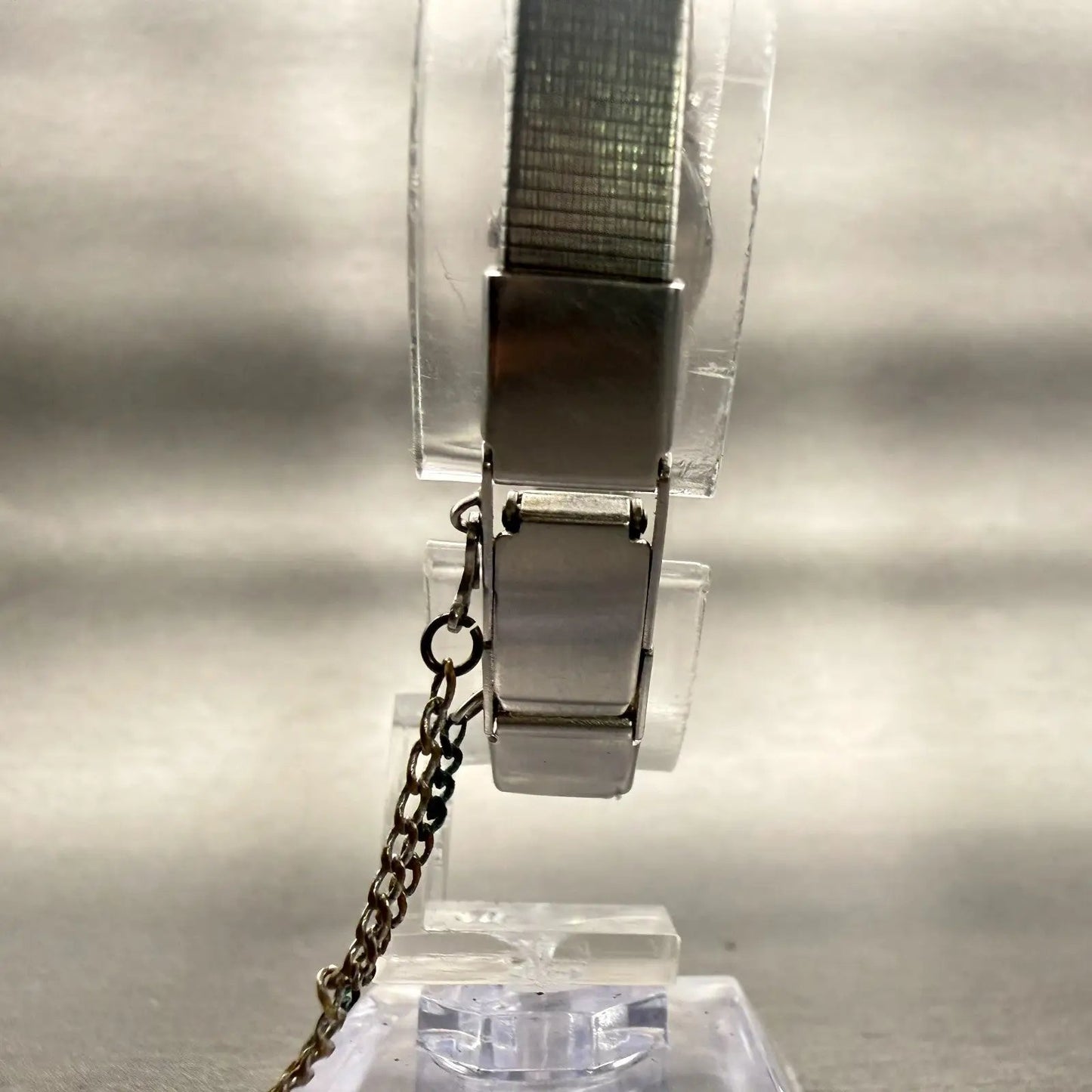 Seiko Watch Women 17mm Silver Dial Silver Tone Oval 2P20-0329 New Battery VTG7