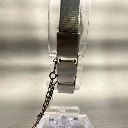 Seiko Watch Women 17mm Silver Dial Silver Tone Oval 2P20-0329 New Battery VTG7