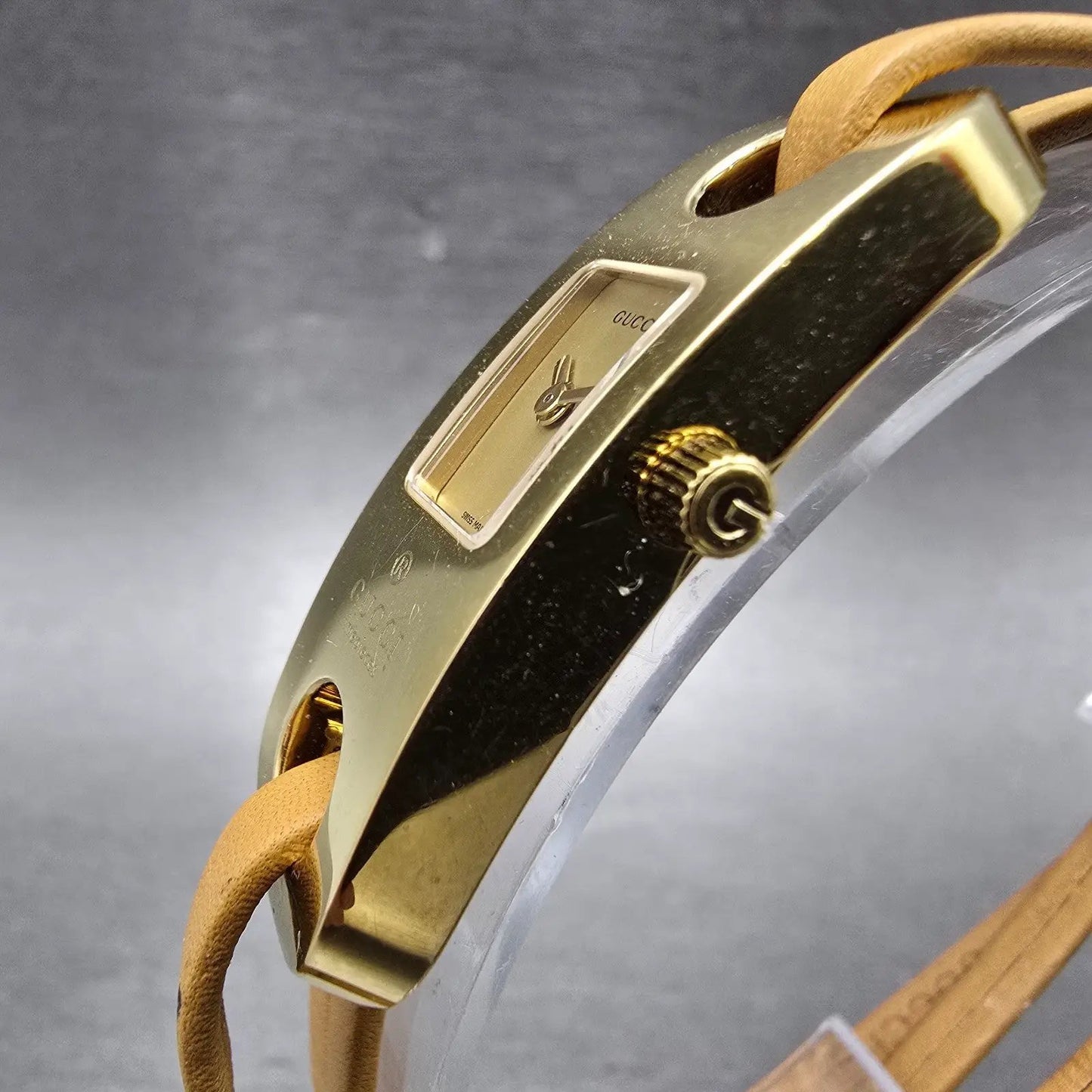 Gucci 6100L Tank Watch Women 14mm Champagne Dial Gold Tone New Battery2