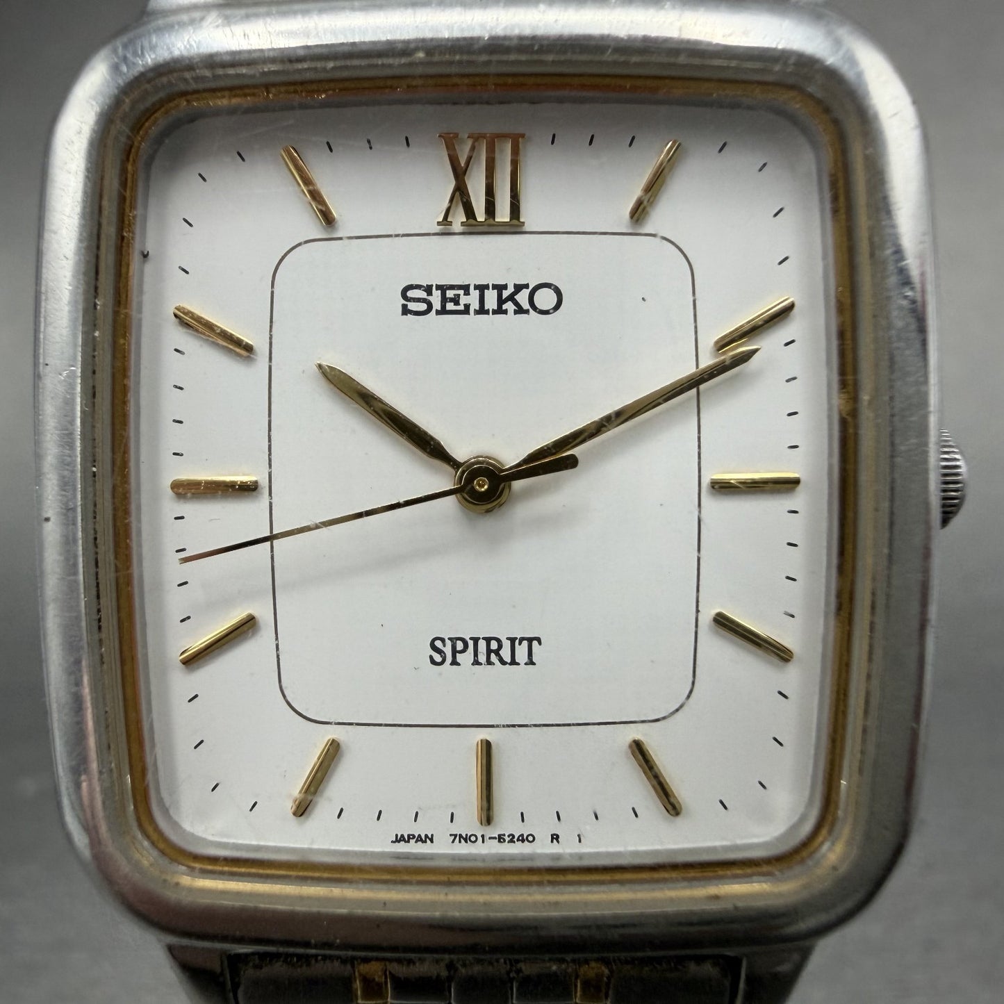Seiko Spirit Tank Watch Men 28mm White Dial two Tone 7n01-5210 New Battery AL1