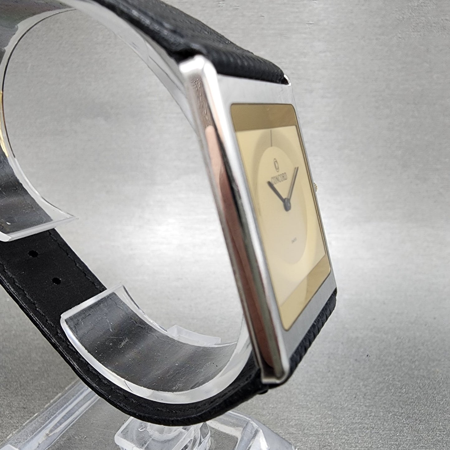 Concord Delirium Tank Watch Men 25mm Gold Dial Steel Rectangle New Battery3