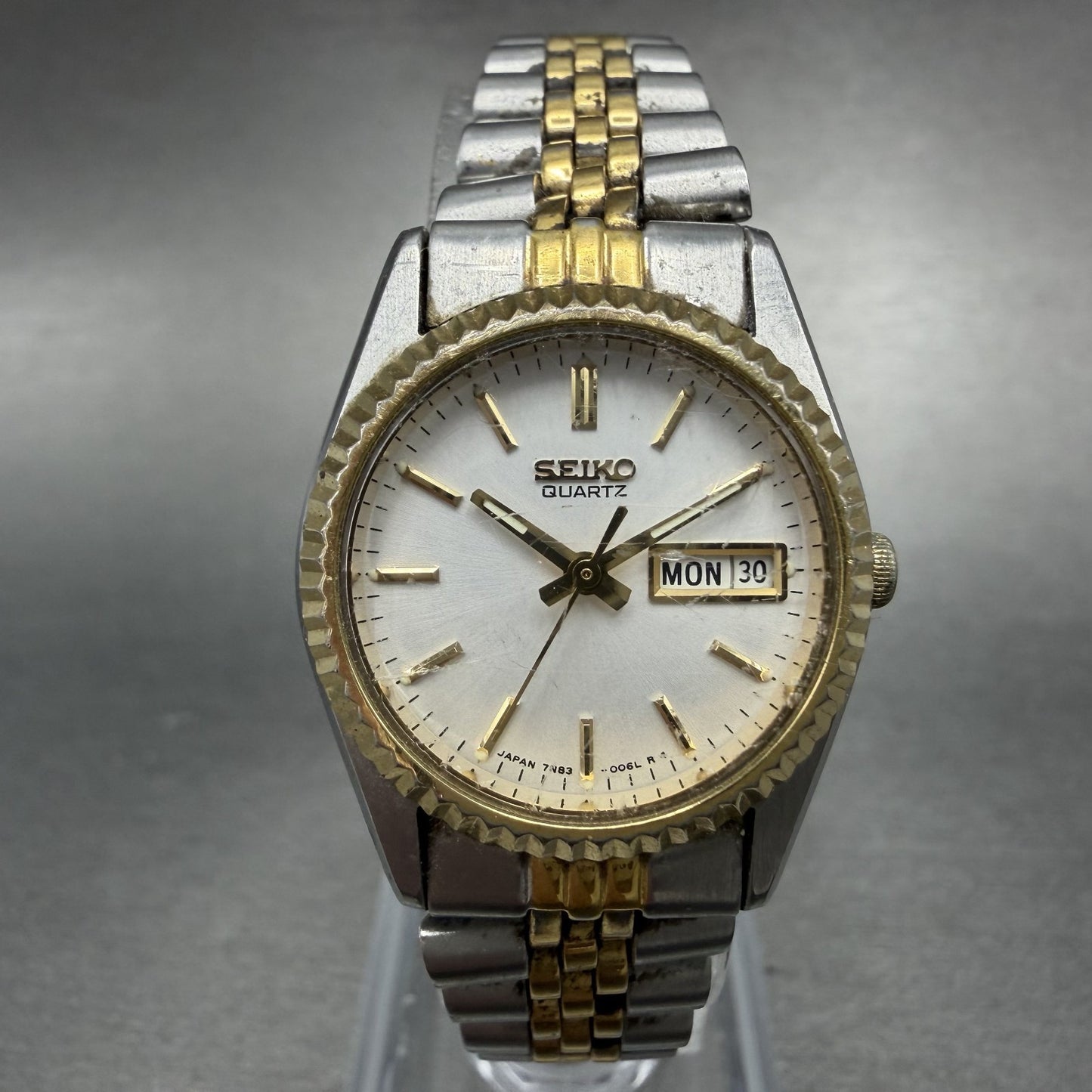 Seiko Watch Women 24mm White Dial Two Tone Daydate Round 7N83-0049 New Batt AY540