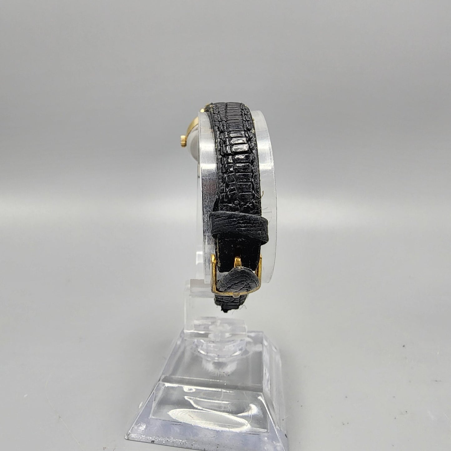 VTG Pulsar Watch Women Gold Tone Round 22mm Leather Band Y480-0540 New Battery