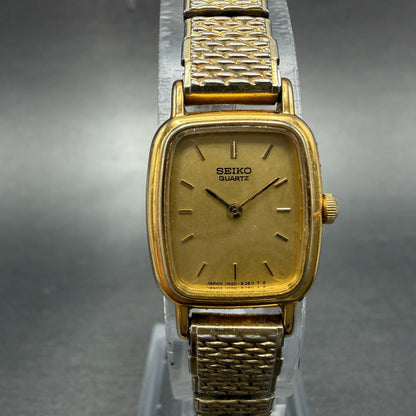 Seiko Watch Women 18mm Champagne Dial Gold Tone Rectangle 1N00-5K29 New Battery50