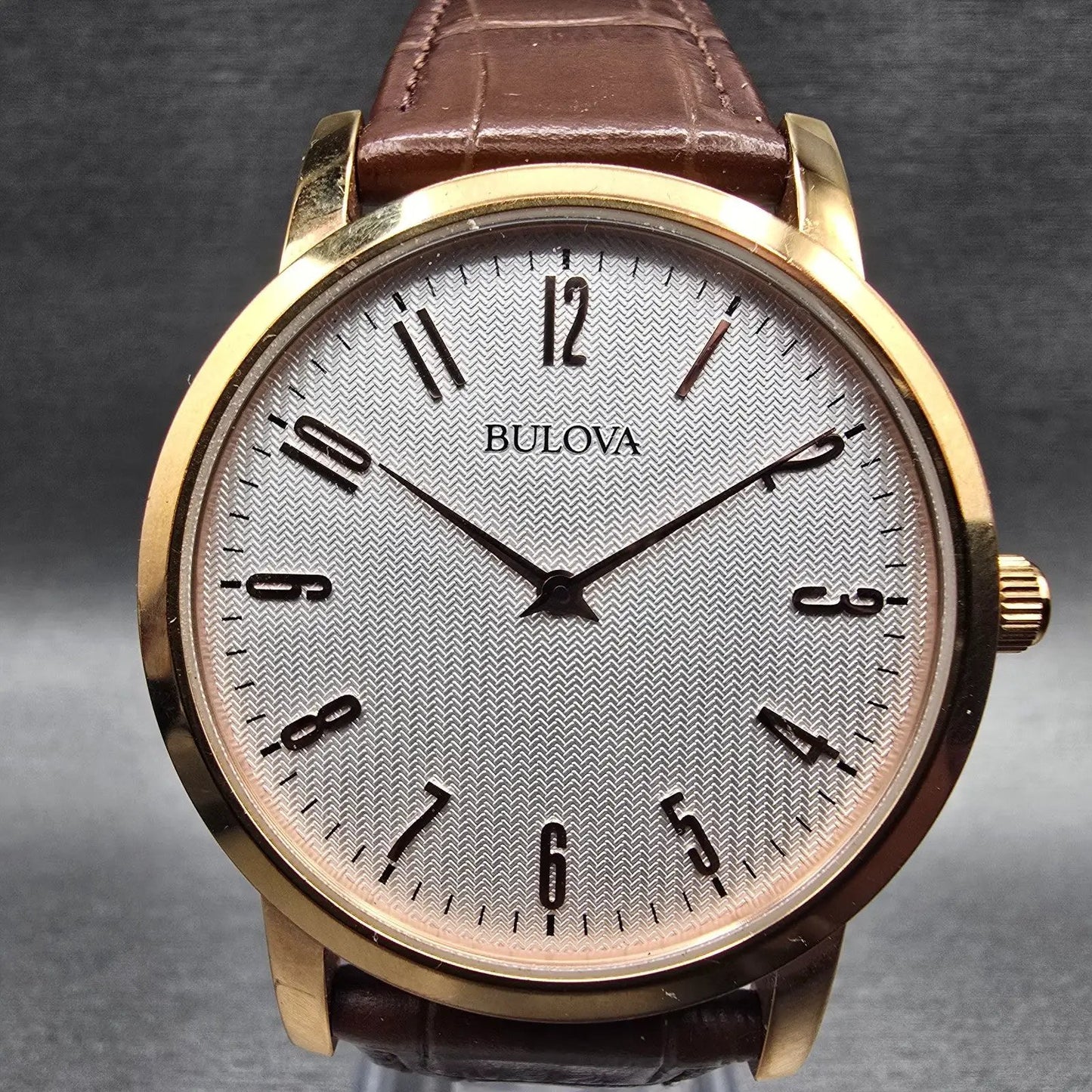 Bulova Mens Watch 38mm White Dial Gold Tone Round 97A106 Leather Band New Batt1
