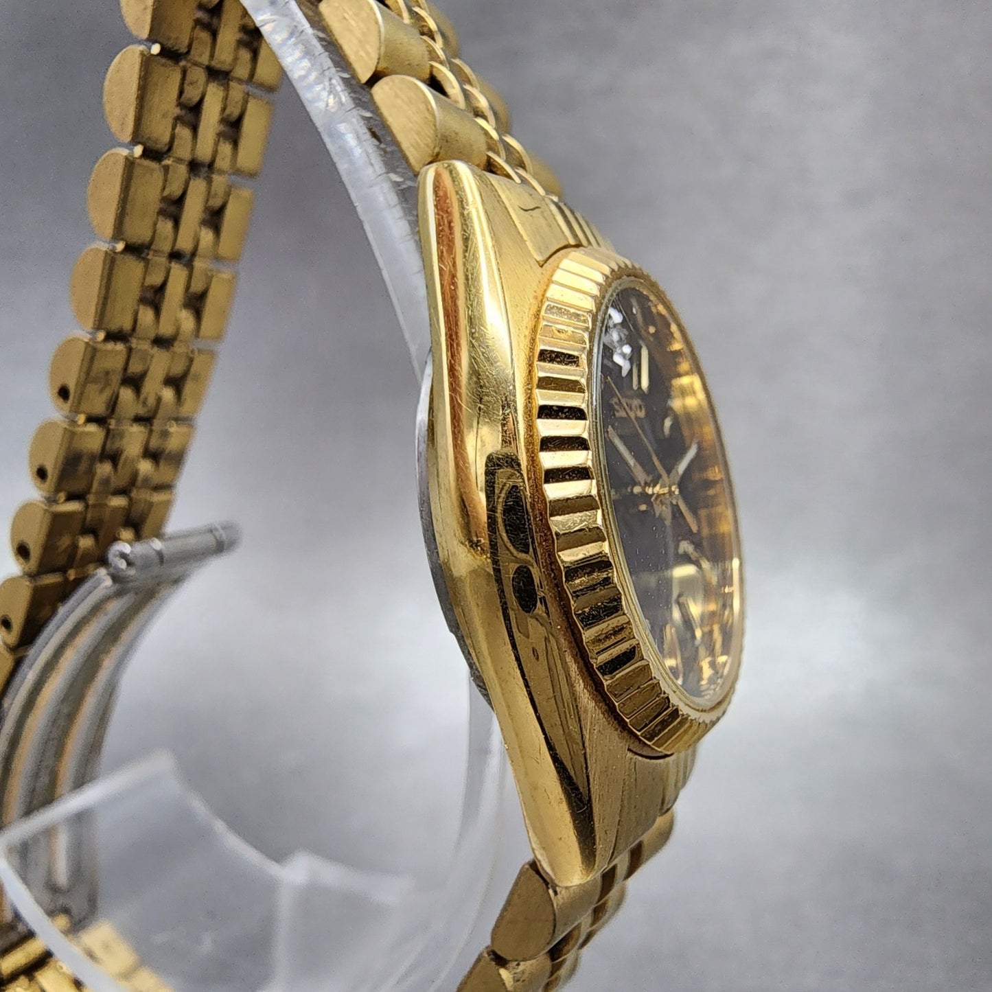 Seiko Watch Women 24mm Black Tone Gold Tone Daydate Round 7N830041 New Battery3