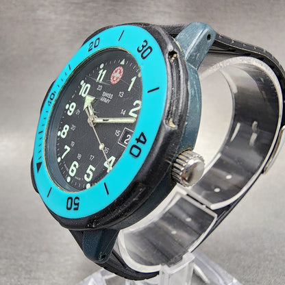 Victorinox Swiss Army Striker Watch Men 40mm Black Dial Blue Tone Date New Batt2