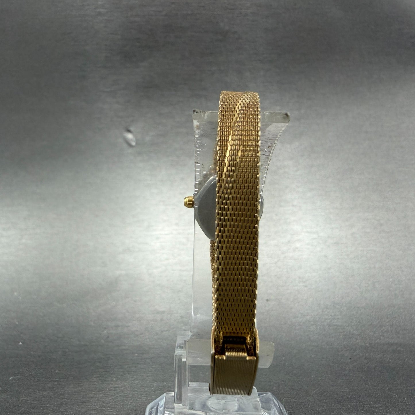 Gruen Watch Women 16mm White Dial Gold Tone Oval Diamond Bezel New Battery ABC7