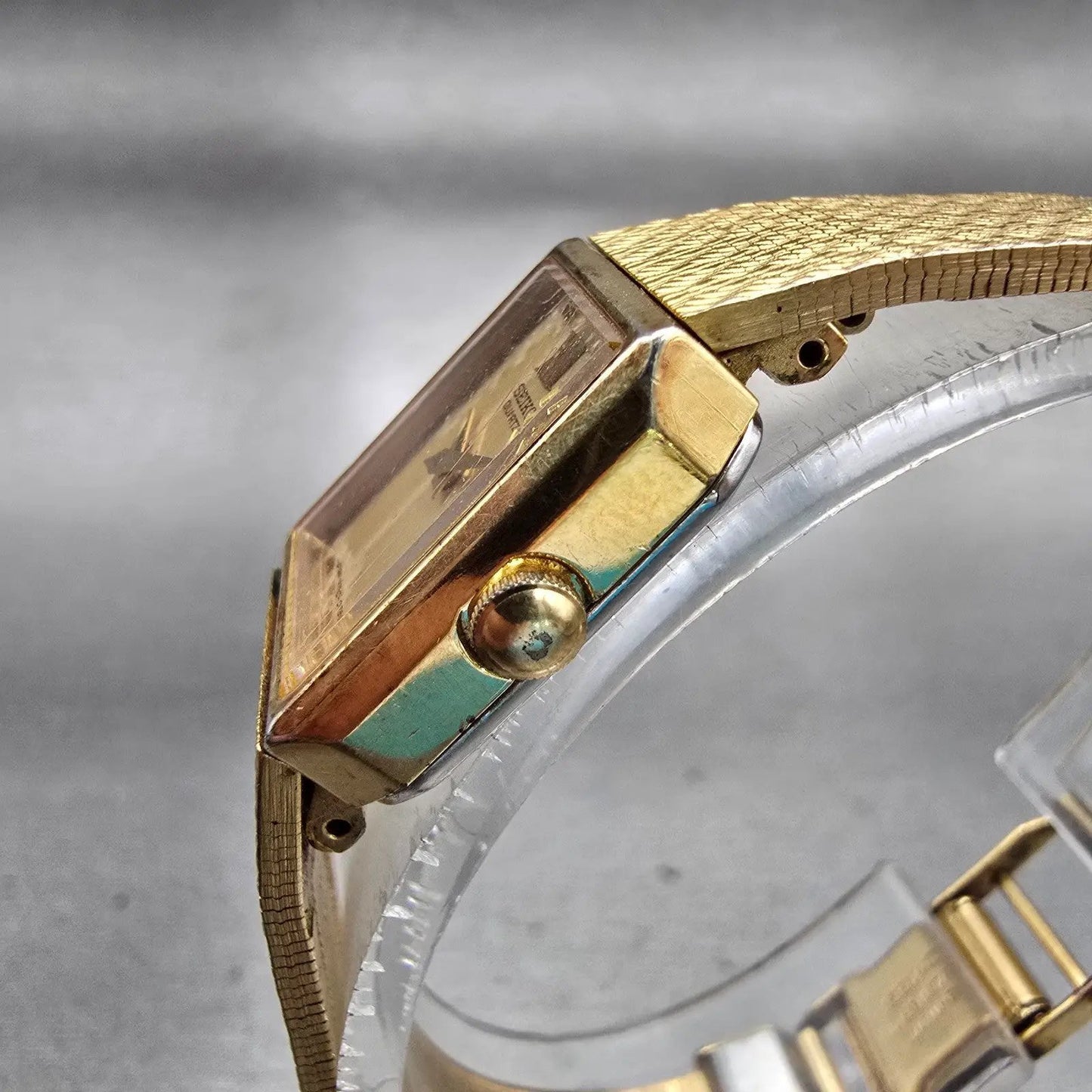Seiko Watch Women 17mm Gold Dial Gold Tone Rectangle 5420-5390 New Battery VTG2