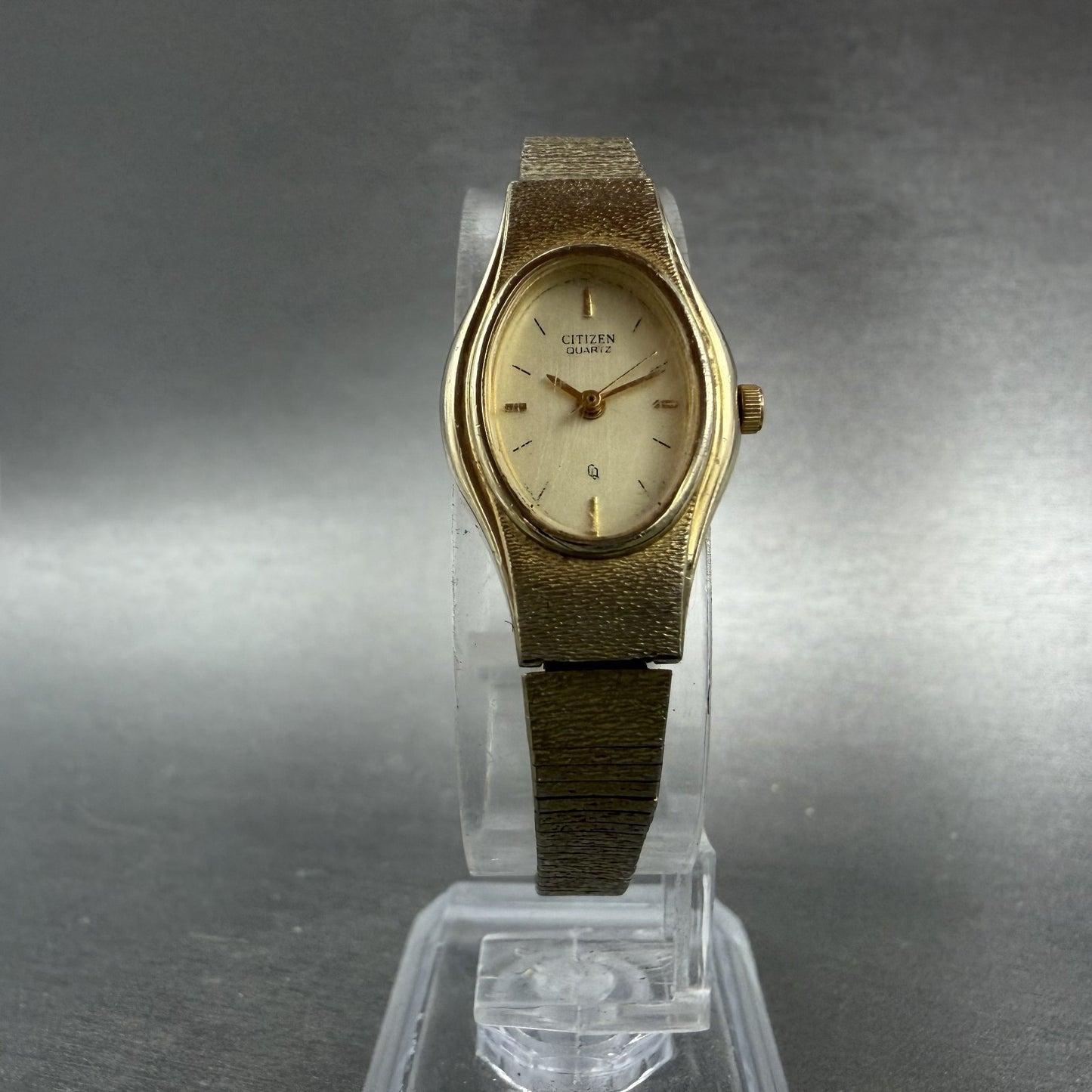 Citizen CQ Watch Women 17mm Champagne Dial Gold Tone Oval 5930-S25350 New Batt5