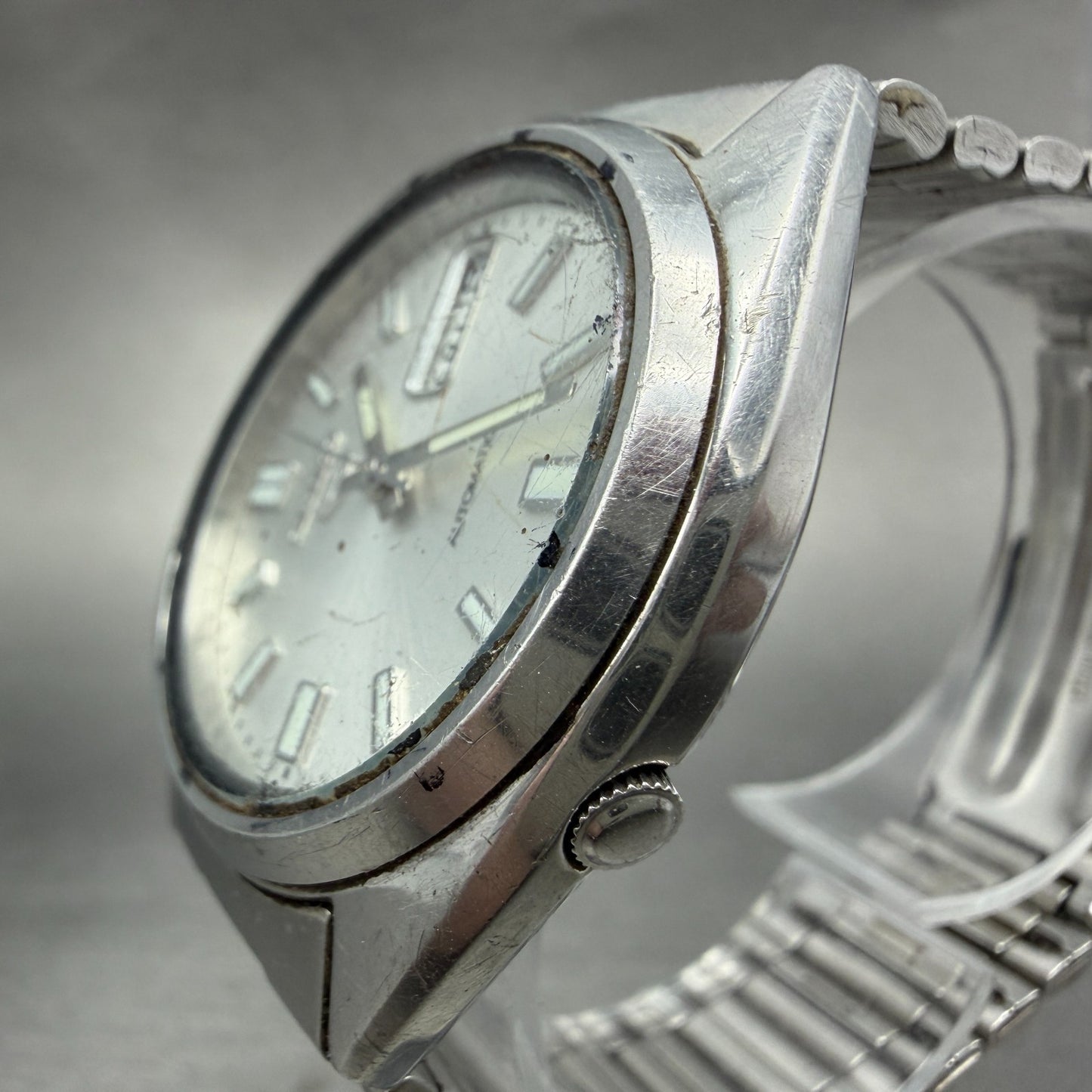 Seiko 5 Automatic Watch Men 37mm Silver Dial Silver Tone Daydate 7S26-3040 PARTS3