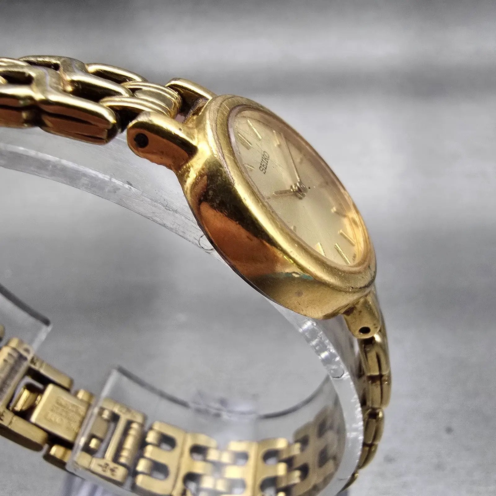 Seiko Watch Women 21mm Gold Dial Gold Tone Round 1N00-1E09 New Battery Vintage3