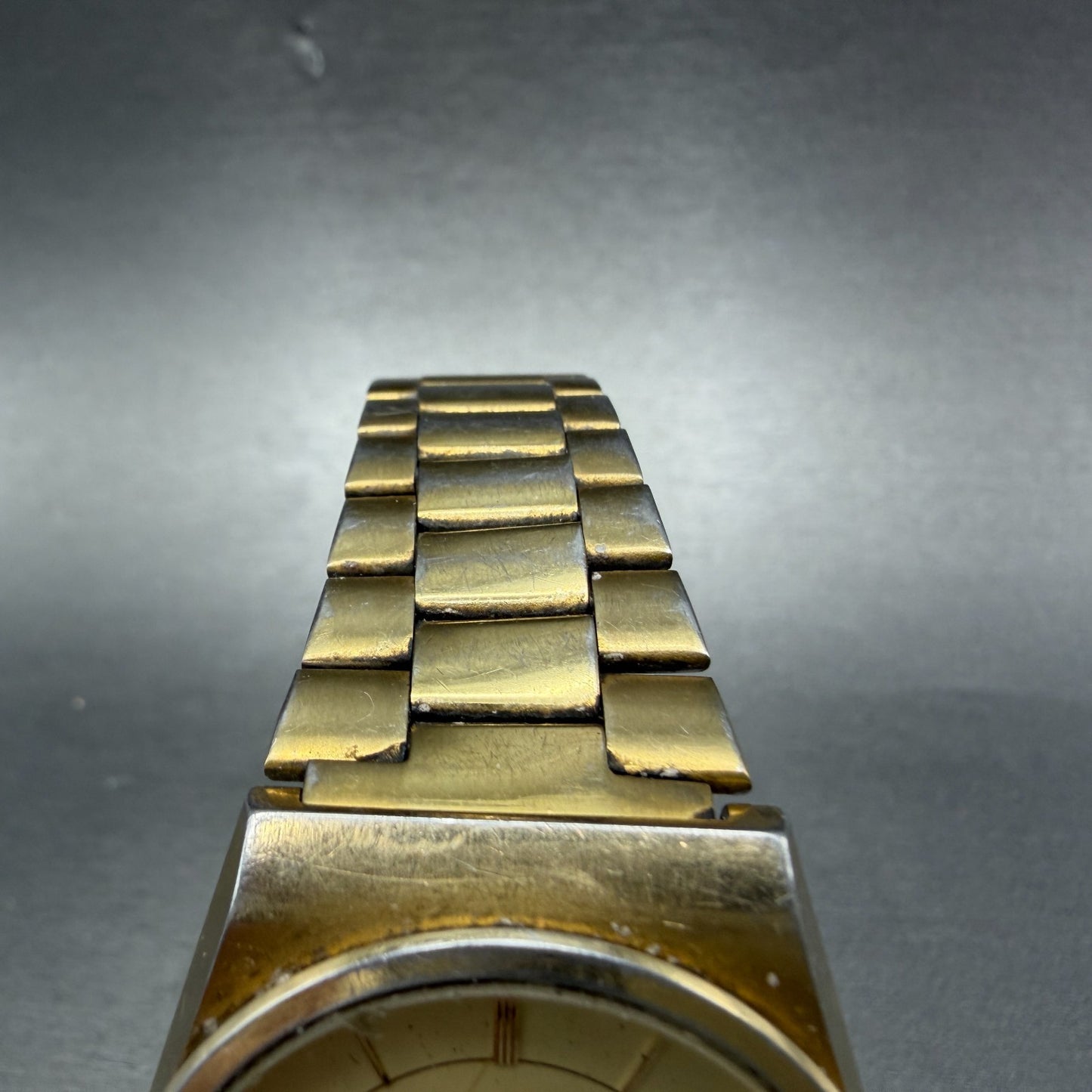 Citizen CQ Watch Men 34mm Champagne Dial Gold Tone Daydate 6101-915046 PARTS5