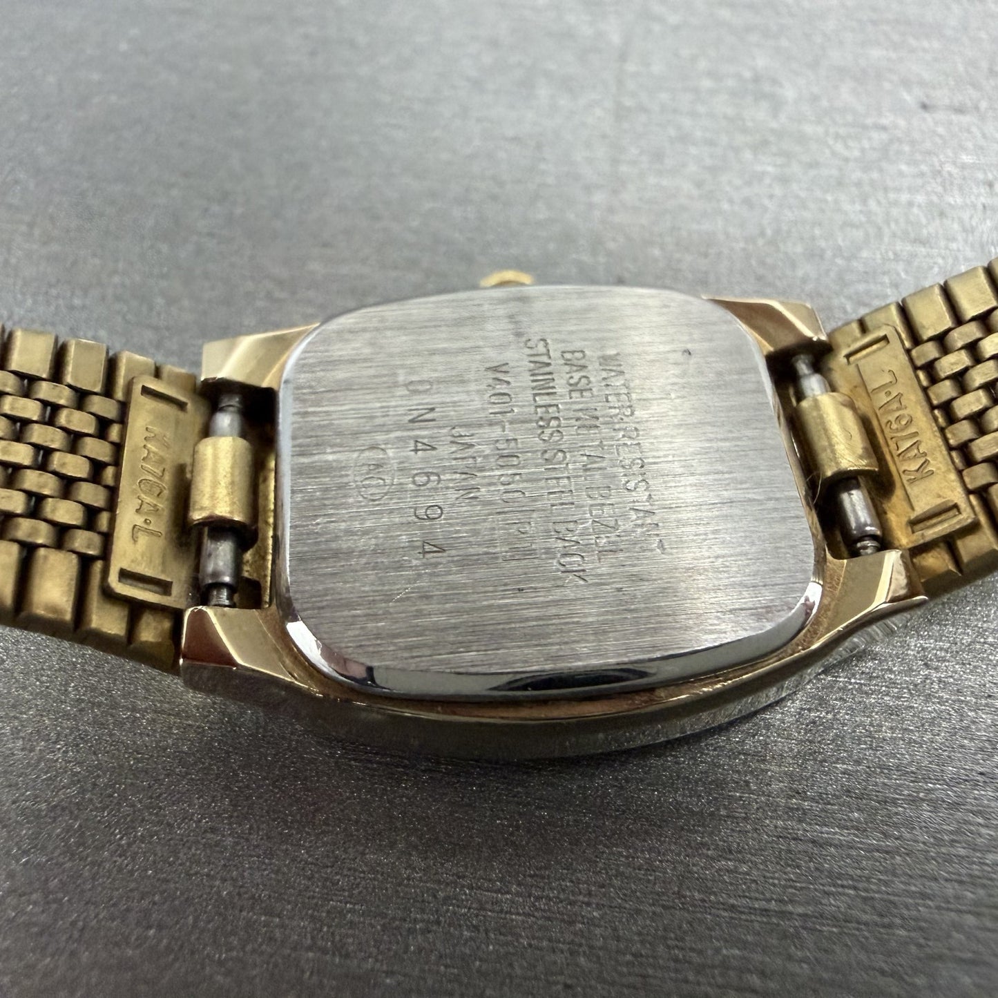 Seiko Alba Estate Tank Watch Women 21mm Champagne Dial Gold Tone New Battery9