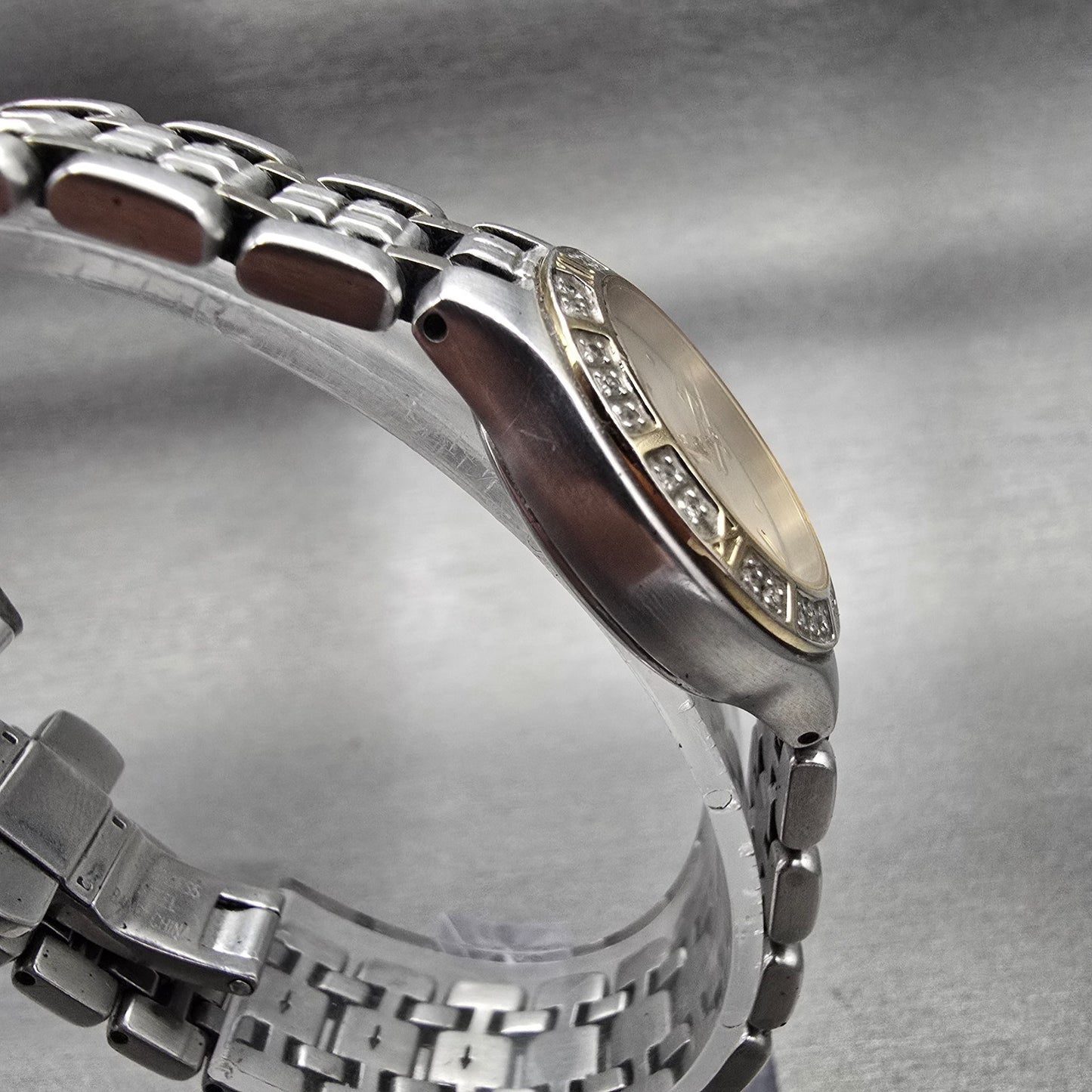 Citizen Eco-Drive Watch Women 25mm MOP Dial Two Tone Date Diamonds E011 Works3