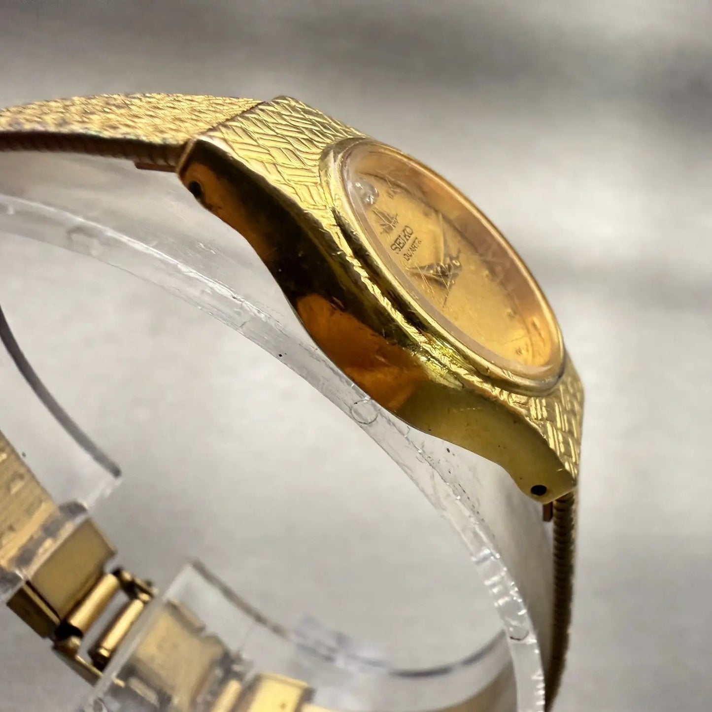 Seiko Watch Women 18mm Gold Dial Gold Tone Oval V401-5310 New Battery Vintage3