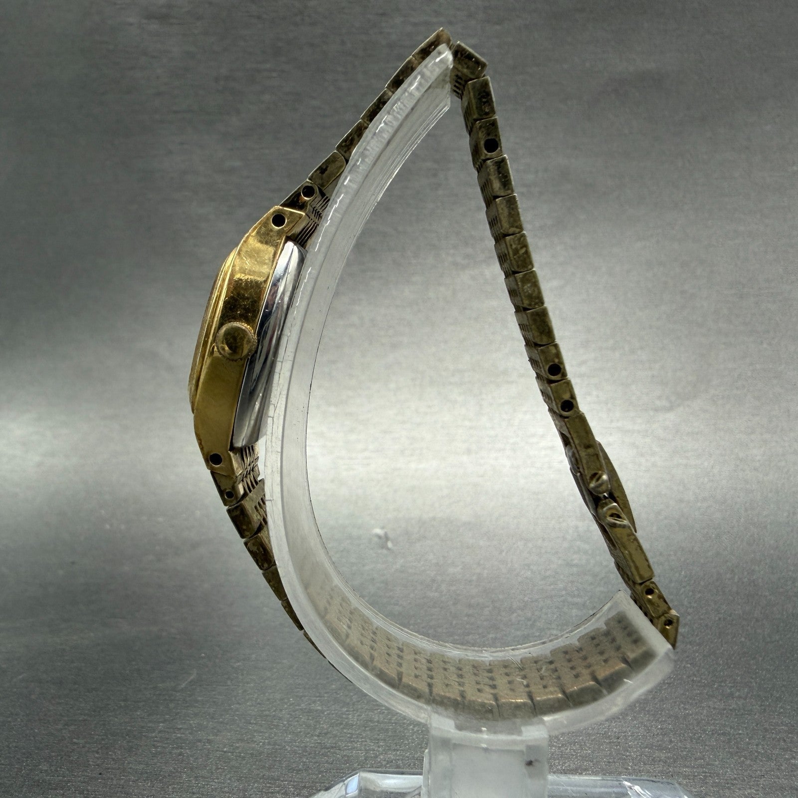 Citizen CQ Watch Women 18mm Champagne Dial Gold Tone Rectangle New Battery6