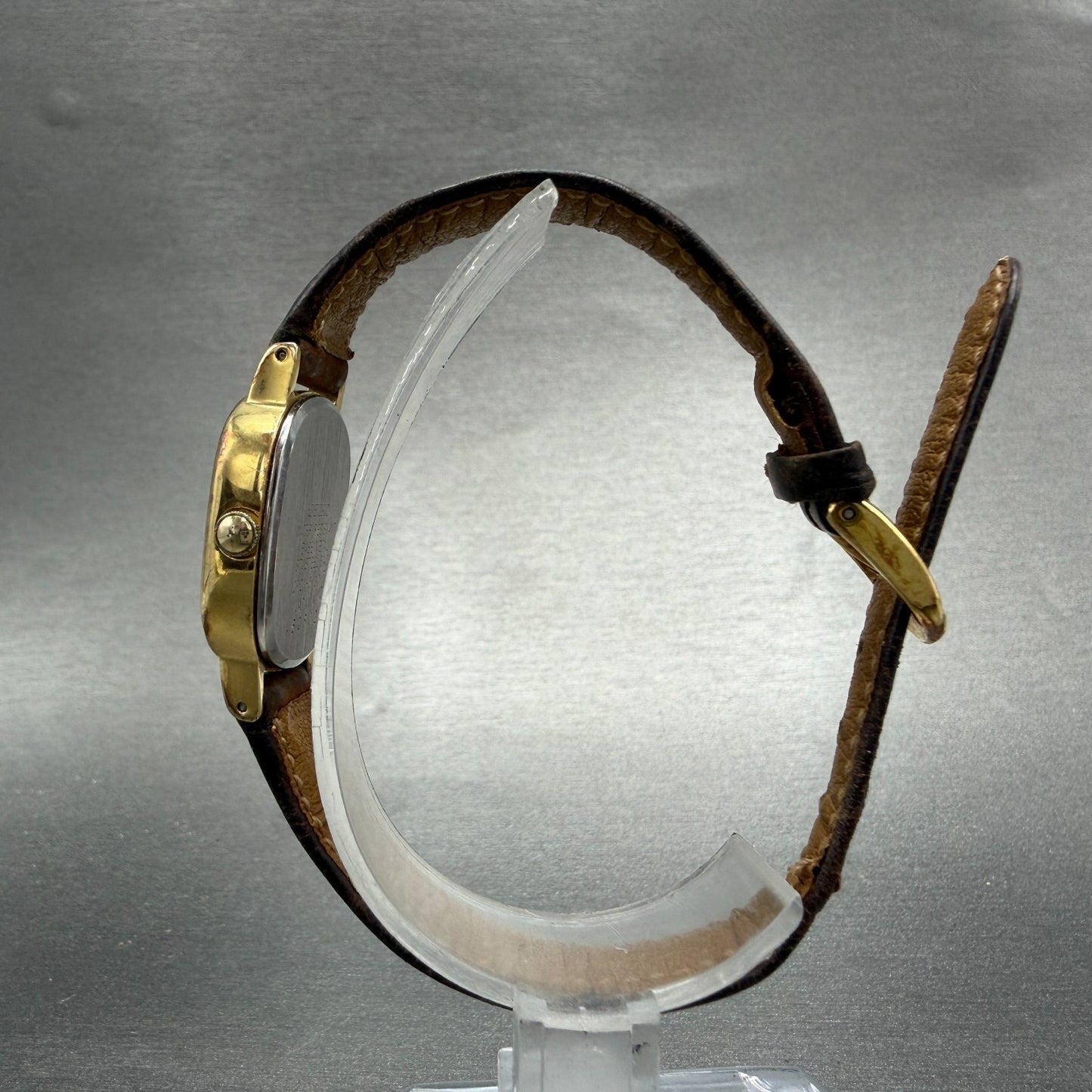 Seiko Avenue Watch Women 21mm White Dial Gold Tone Oval 2P21-5130 New Battery6