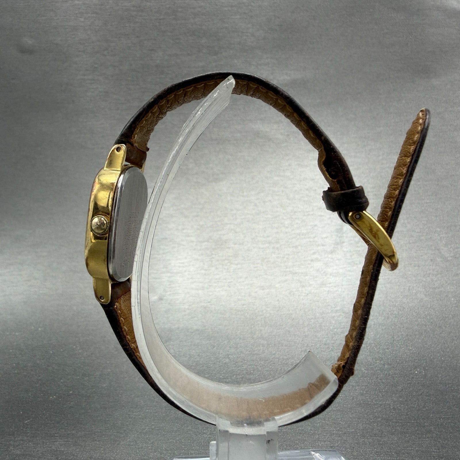 Seiko Avenue Watch Women 21mm White Dial Gold Tone Oval 2P21-5130 New Battery6