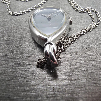 Seiko Pendant Watch Women 17mm Silver Dial Silver Tone 5420-5190 New Battery5
