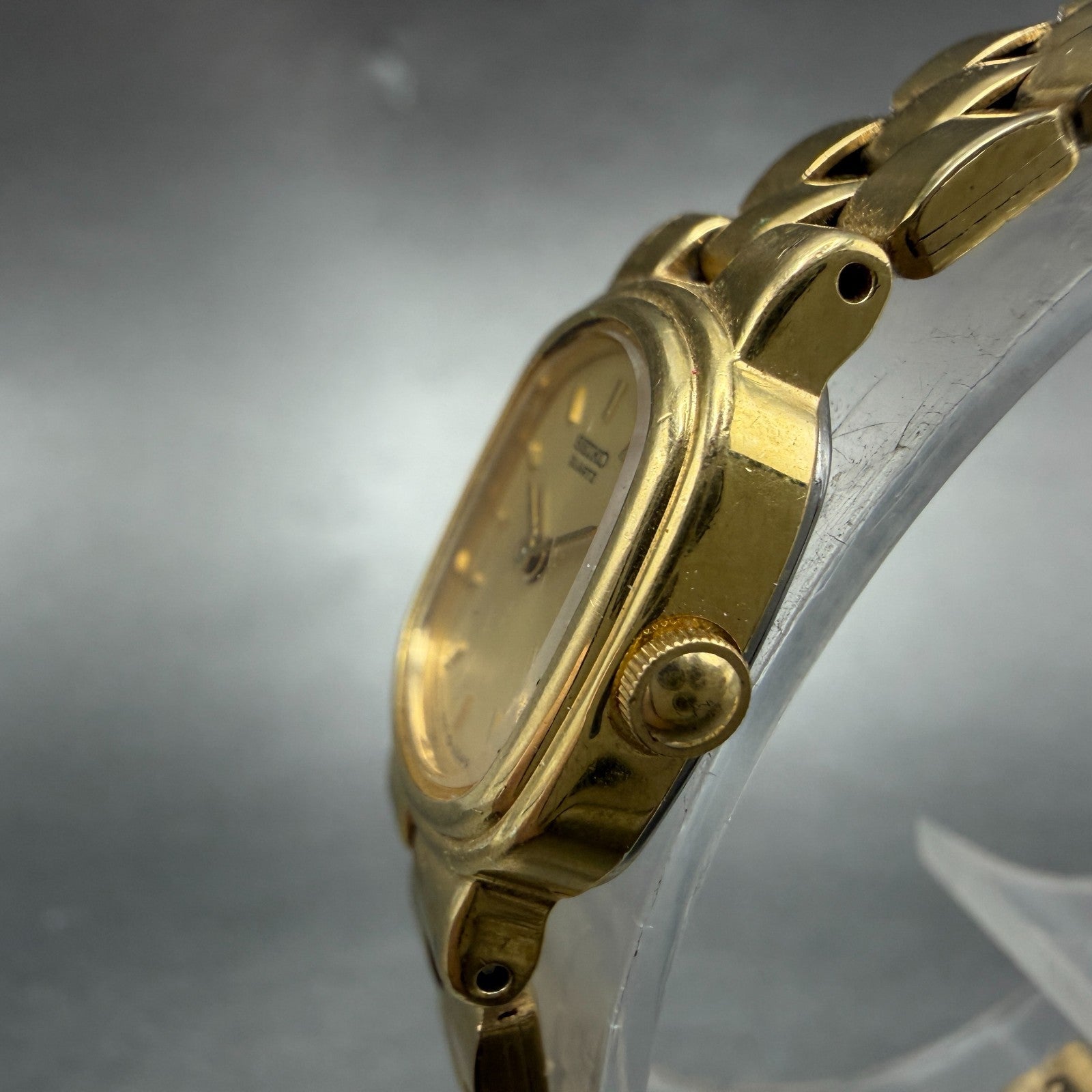 Seiko Watch Women 16mm Champagne Dial Gold Tome Oval 4N00-5030 New Battery2