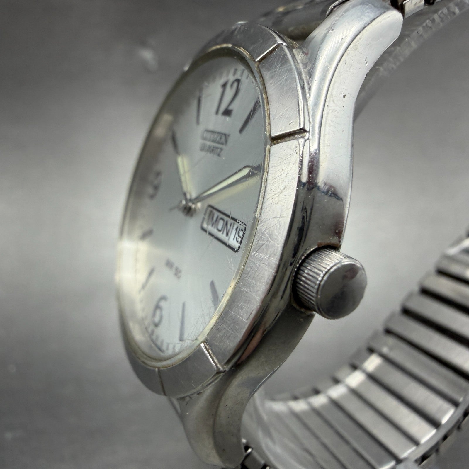 Citizen Watch Men 37mm Silver Dial Silver Tone Daydate Round 2500-S047412 NewBat2