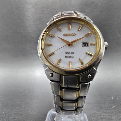 Seiko Solar Watch Women 30mm White Dial Two Tone Date Round V137-0AX0 Runs JP5