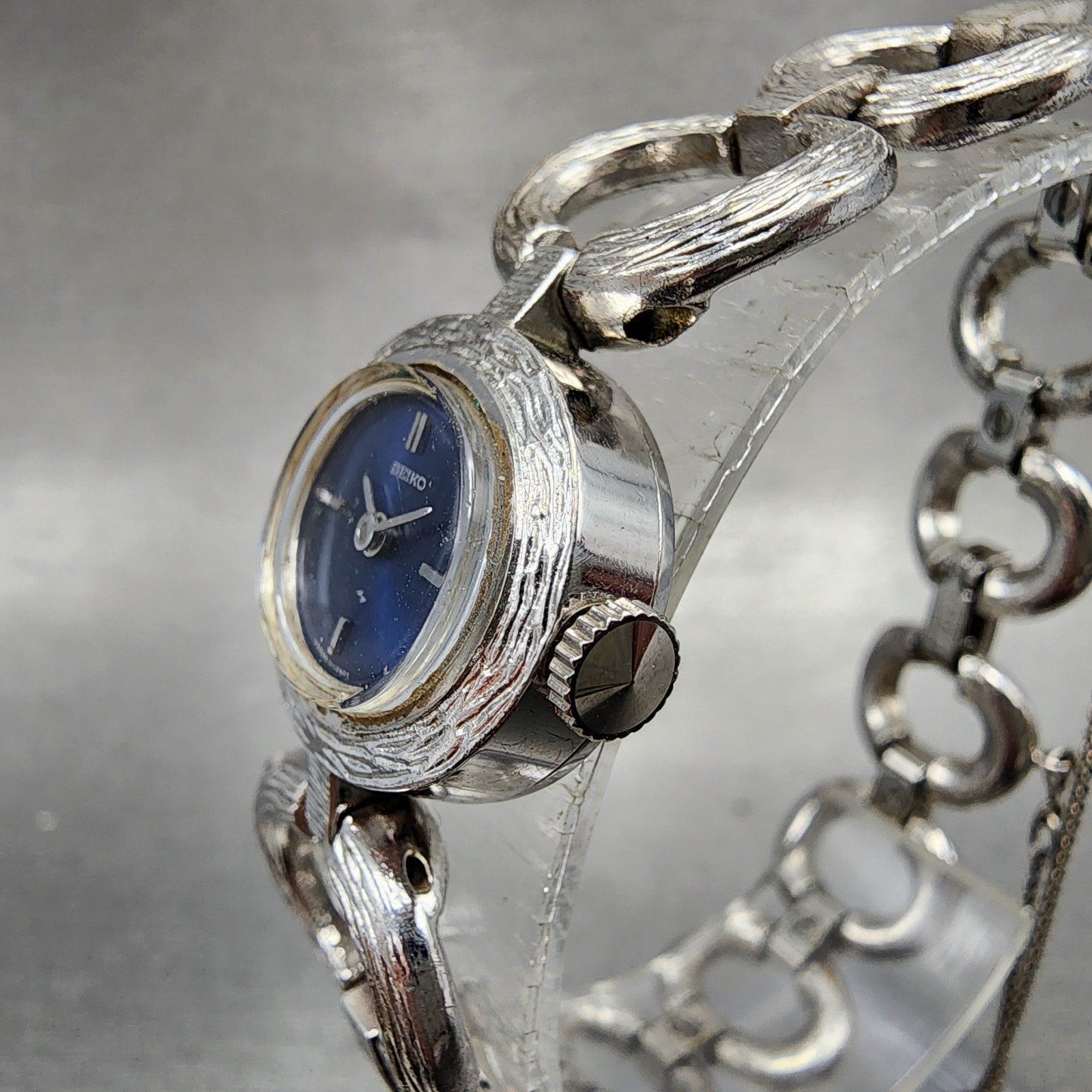 Seiko Watch Women 20mm Blue Dial Silver Tone Oval Manual Wind 117519 Runs2