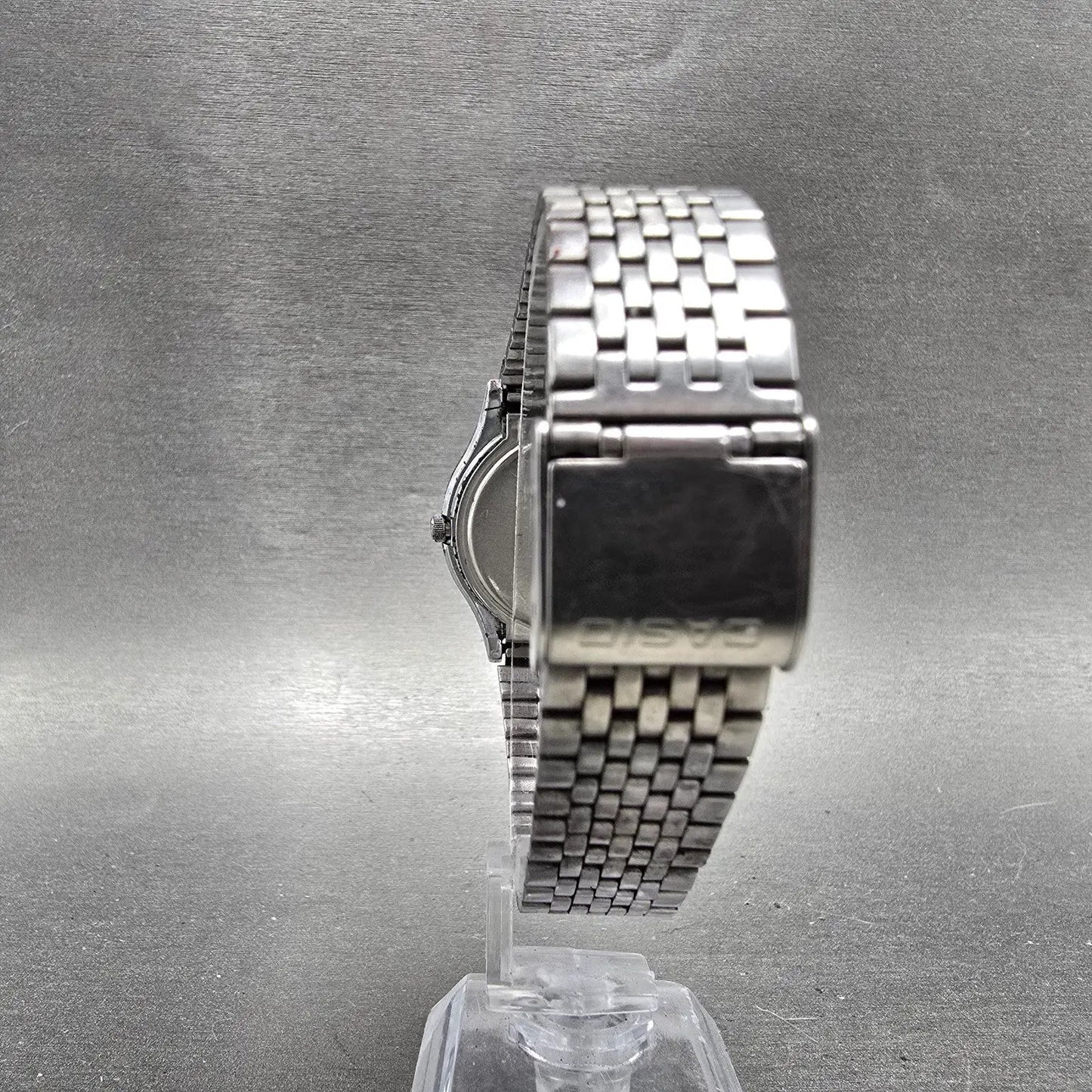Casio MQ-514 Watch Men 33mm Silver Dial Silver Tone Round Daydate New Battery ZA9