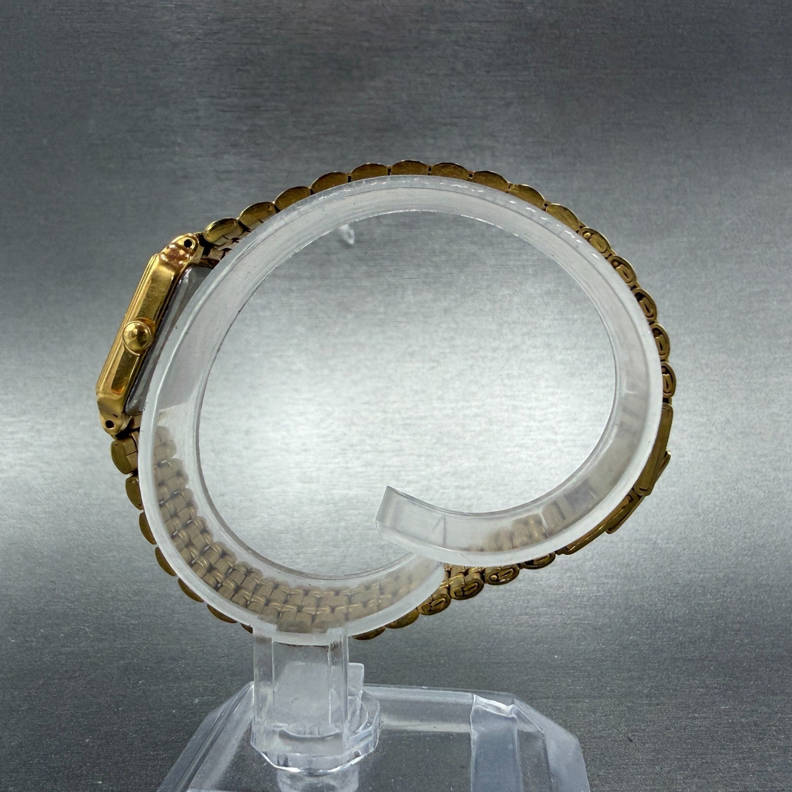 Seiko Tank Watch Women 18mm White Dial Gold Tone Rectangle V401-5129 New Batt NH6