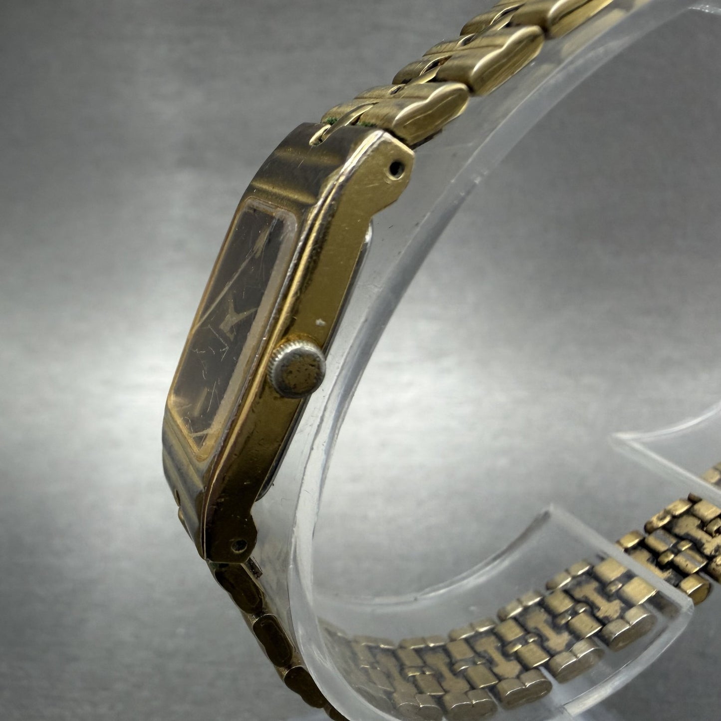 Seiko Tank Watch Women 13mm Black Dial Gold Tone Rectangle 2E206579 New Battery2
