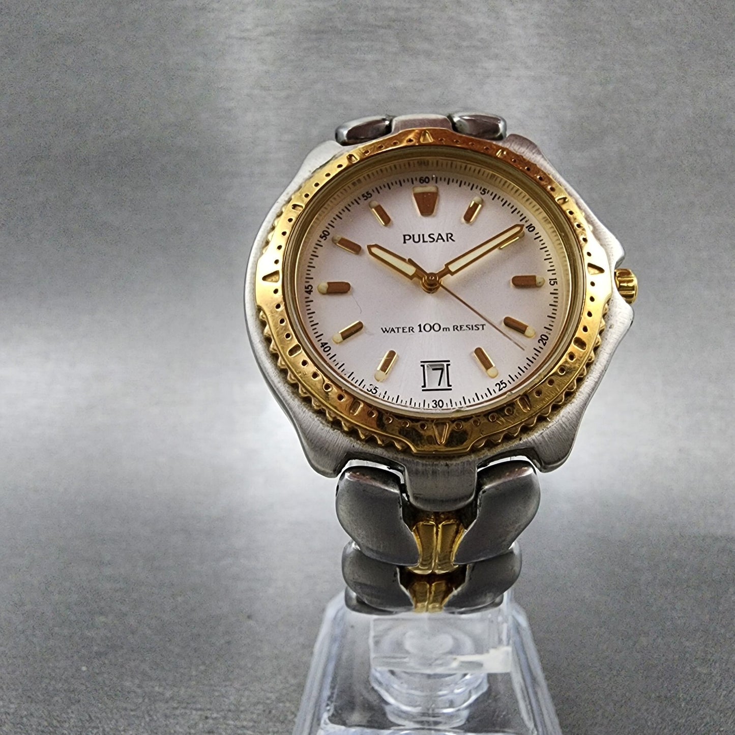 Pulsar Watch Men 37mm White Dial Two Tone Date Round V732-0010 New Battery