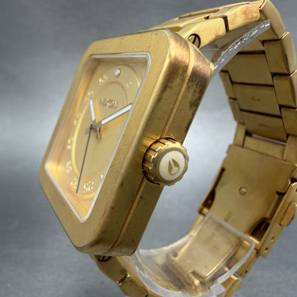 Nixon The Riot Watch Men 36mm Gold Dial Gold Tone Square New Battery2